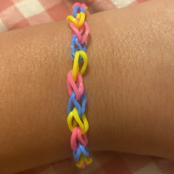I am selling Bracelets to earn money it wouldn’t mean much to buy my bracelets - Picture 4 of 4